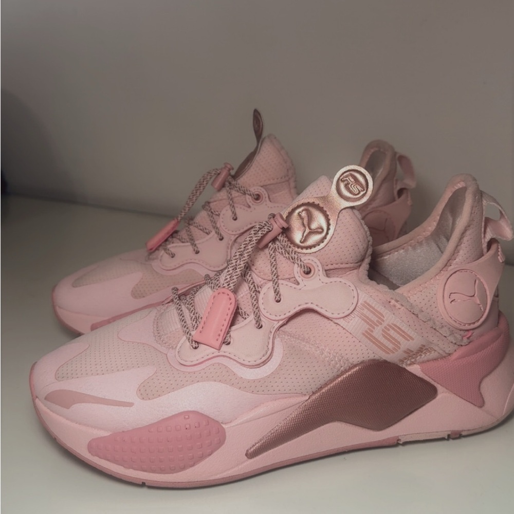 Puma Women's Pink Sneakers